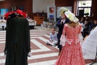 Dzieci i jury w czasie konkursowych zmagań