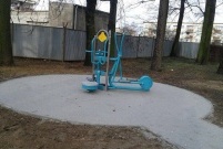 Urządzenie wielofunkcyjne do ćwiczeń na świeżym powietrzu