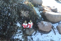 Prezydent Miasta Leszna Łukasz Borowiak i radna Rady Miejskiej Hanna Kotomska dla uczczenia pamięci 153 rocznicy wybuchu powstania styczniowego zapalili dzisiaj znicze pod pomnikiem Konstytucji 3-Maja i Odzyskania Niepodległości oraz na leszczyńskim 