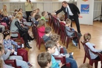 Prelekcja na temat bezpiecznych przejazdów kolejowych