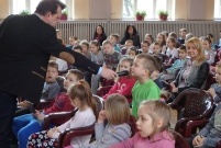 Prelekcja na temat bezpiecznych przejazdów kolejowych