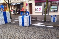 Zniszczone iluminacje świąteczne na Rynku