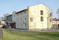 Dawny spichlerz folwarczny na Antoninach