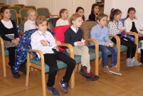 Uczniowie klasy IIIb z SP9 w leszczyńskim Ratuszu