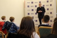 Uczniowie klasy IIIb z SP9 w leszczyńskim Ratuszu