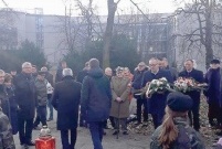 Prezydent Łukasz Borowiak oddaje hołd pierwszemu dowódcy Powstania Wielkopolskiego, który spoczywa na Cmentarzu Zasłużonych Wielkopolan w Poznaniu.