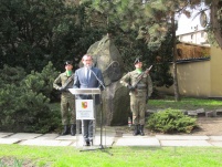 Uroczystości pod Pomnikami Pamięci Ofiar Katynia i Matek Katyńskich