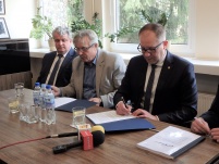 Podpisanie deklaracji wsparcia projektu budowy nowoczesnej hali sportowej w Lesznie