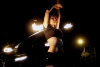 Pokaz Fire Show z MCP Alternatywa na oficjalne przekazanie nowej fontanny w Parku Jonstona