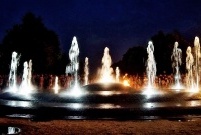 Pokaz Fire Show z MCP Alternatywa na oficjalne przekazanie nowej fontanny w Parku Jonstona