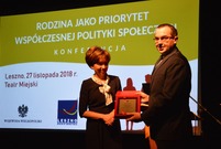 Konferencja p.t. Rodzina jako priorytet współczesnej polityki społecznej odbyła się w Teatrze Miejskim w Lesznie