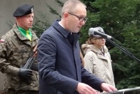 Uroczystości patriotyczne pod tablicą rozstrzelanych