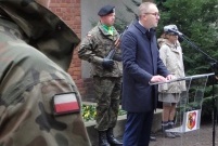 Uroczystości patriotyczne pod tablicą rozstrzelanych