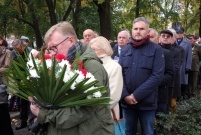 Uroczystości patriotyczne pod tablicą rozstrzelanych