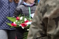 Uroczystości patriotyczne pod tablicą rozstrzelanych