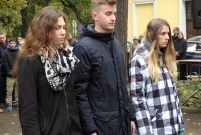 Uroczystości patriotyczne pod tablicą rozstrzelanych