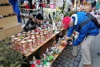 Podczas jarmarku można było zaopatrzyć się w wyroby rękodzielnicze