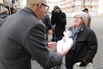 Serca-poduszki uszyli i podarowali sympatycy Stowarzyszenia Wygraj Siebie