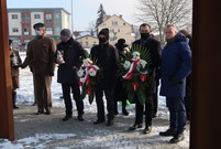Uroczystości pod pomnikiem AK