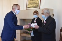 Uroczystość odznaczania par za długie pożycie małżeńskie miała miejsce w leszczyńskim Ratuszu