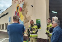 Prezentacja sprzętu strażackiego zakupionego z Budżetu Obywatelskiego Miasta Leszna na rok 2021