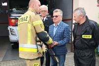 Prezentacja sprzętu strażackiego zakupionego z Budżetu Obywatelskiego Miasta Leszna na rok 2021