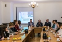 Spotkanie Prezydenta Miasta Leszna ze studentami z Ukrainy i Kazachstanu uczącymi się w PWSZ w Lesznie w ramach Erasmus+