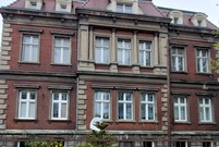 budynek kamienicy przy ul. Kasprowicza