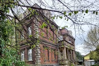 budynek kamienicy przy ul. Kasprowicza