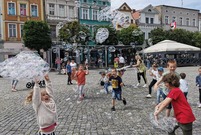 uroczysta przysięga wojskowa na rynku w Lesznie