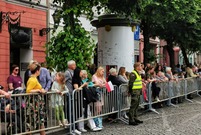 uroczysta przysięga wojskowa na rynku w Lesznie