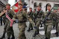 uroczysta przysięga wojskowa na rynku w Lesznie