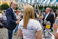 uroczysta przysięga wojskowa na rynku w Lesznie