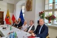 Uroczystość 95. urodzin mjr Joanny Kiący-Fryczkowskiej miały miejsce w leszczyńskim Ratuszu