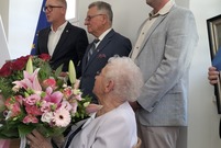 Uroczystość 95. urodzin mjr Joanny Kiący-Fryczkowskiej miały miejsce w leszczyńskim Ratuszu
