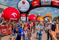 Start 2. etapu Tour de Pologne z Leszna