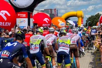 Start 2. etapu Tour de Pologne z Leszna