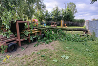 Sprzątanie po czwartkowej burzy w Lesznie