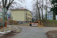 Dojazd do osiedla Na Skarpie będzie możliwy przez specjalnie wykonany przekop w wale ziemnym