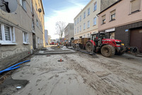 Obecnie roboty prowadzone są w rejonie skrzyżowania ulic Królowej Jadwigi i Waleriana Wróblewskiego