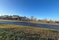 To tu powtanie nowe, inteligentne przejście pieszo - rowerowe przez Aleje Konstytycji 3 Maja