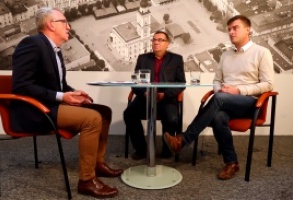 Decyzja o pomniku „wdzięczności” później (wideo)