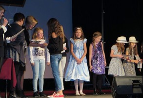 VI Miejskiego Konkursu Piosenki w Języku Angielskim BORN TO PERFORM