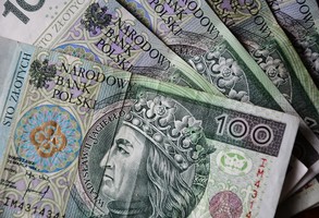 1217,98 zł „na rękę” dla emeryta i rencisty