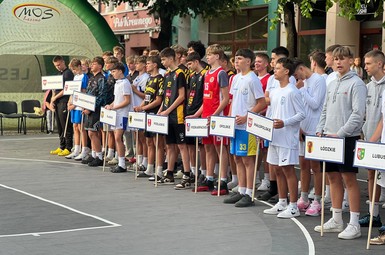 Koszykówka króluje w Lesznie - Ogólnopolska Olimpiada Młodzieży 2025 ruszyła
