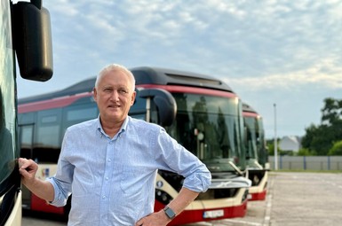 Dyrektor Jacek Domagała żegna się z MZK w Lesznie. Przechodzi na emeryturę. 