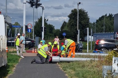 Wymiana bramownicy na Alejach Konstytucji 3 Maja