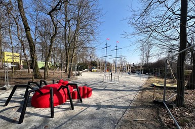 Plac zabaw w Parku 1000-lecia przechodzi metamorfozę