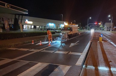 Trwa odnawianie oznakowania poziomego w Lesznie