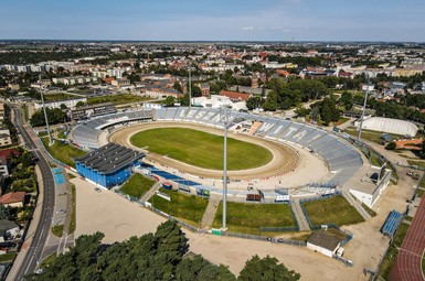 Oferty na modernizację oświetlenia stadionu Alfreda Smoczyka w Lesznie